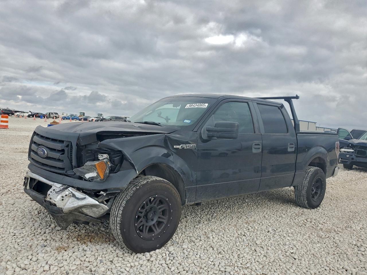 Ford F-150 Supercrew Image 1