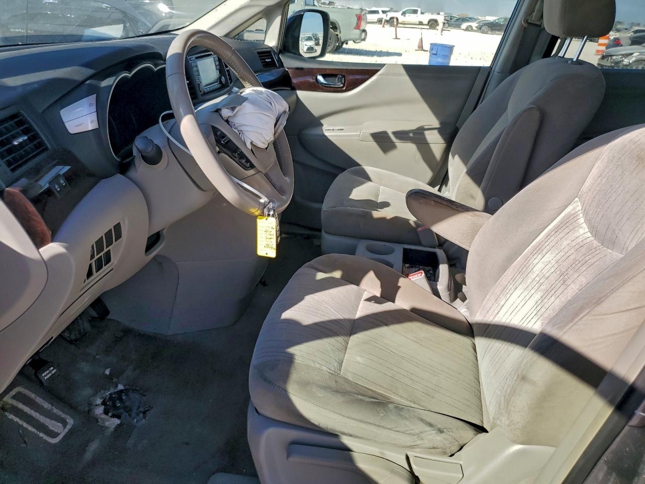 Nissan Quest S Image 8