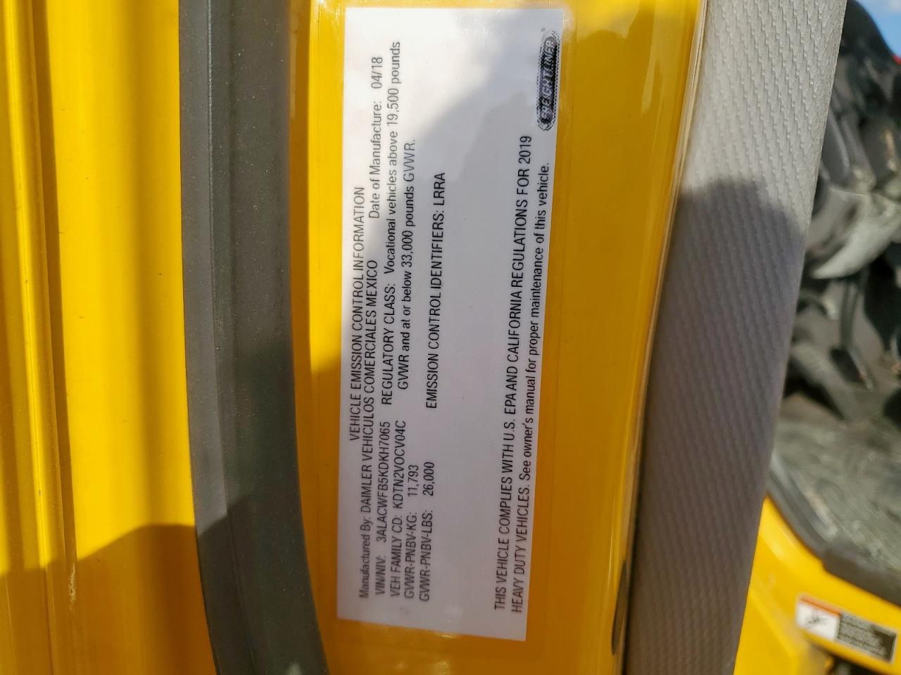 Freightliner M2 106 Medium Duty Image 10