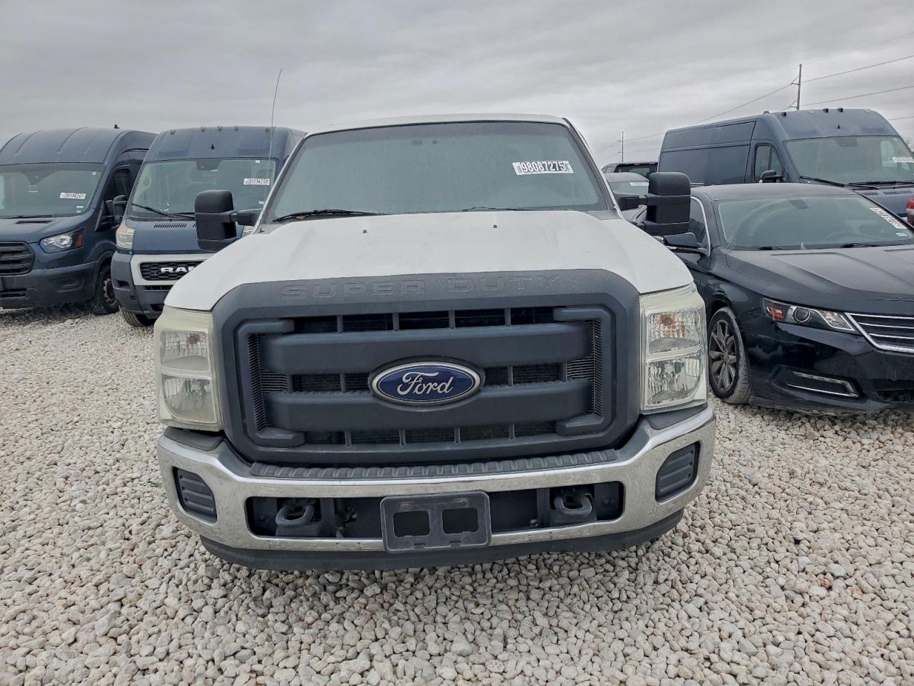 Ford F-350 Super Duty Image 12