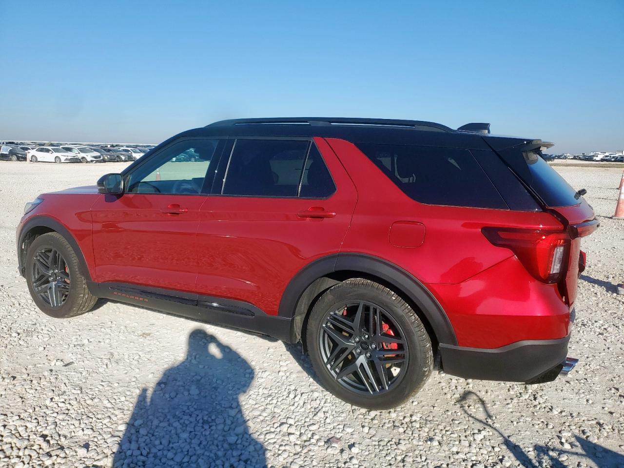 Ford Explorer St Image 3