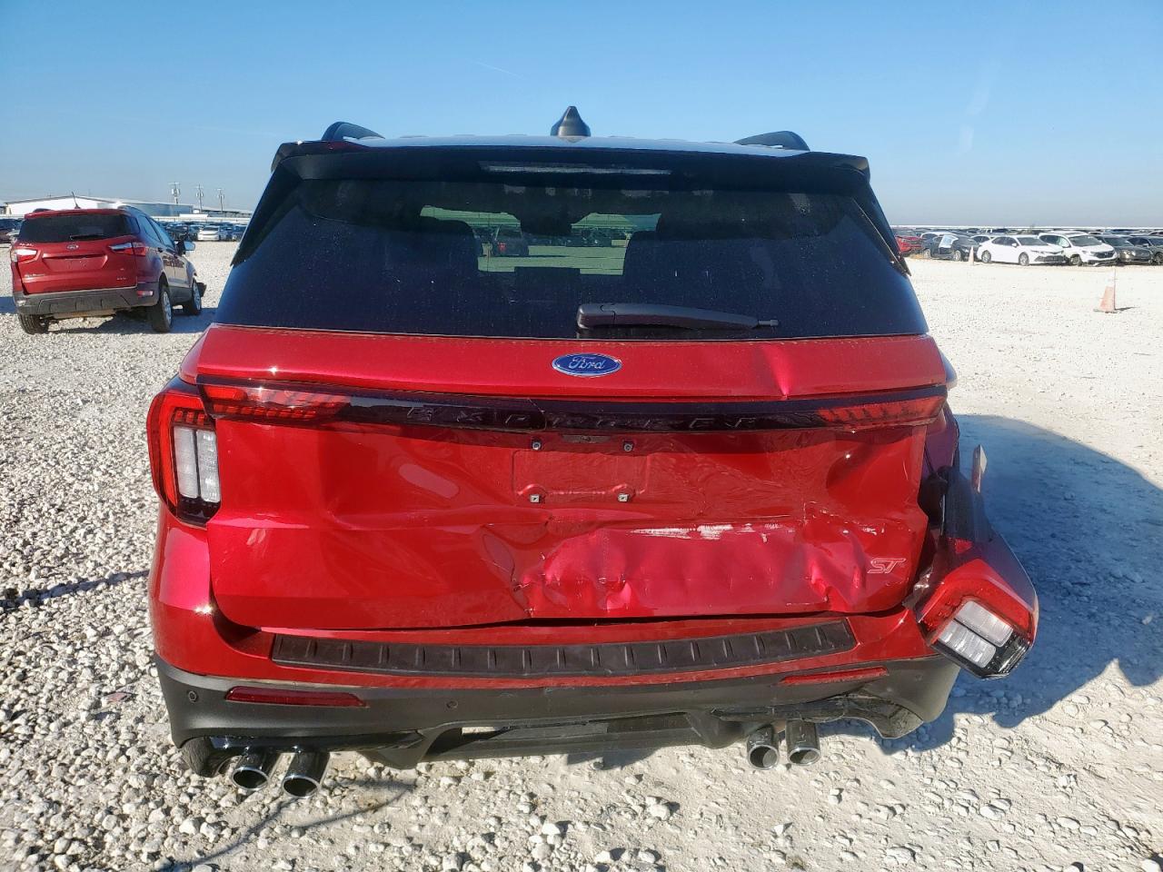 Ford Explorer St Image 9