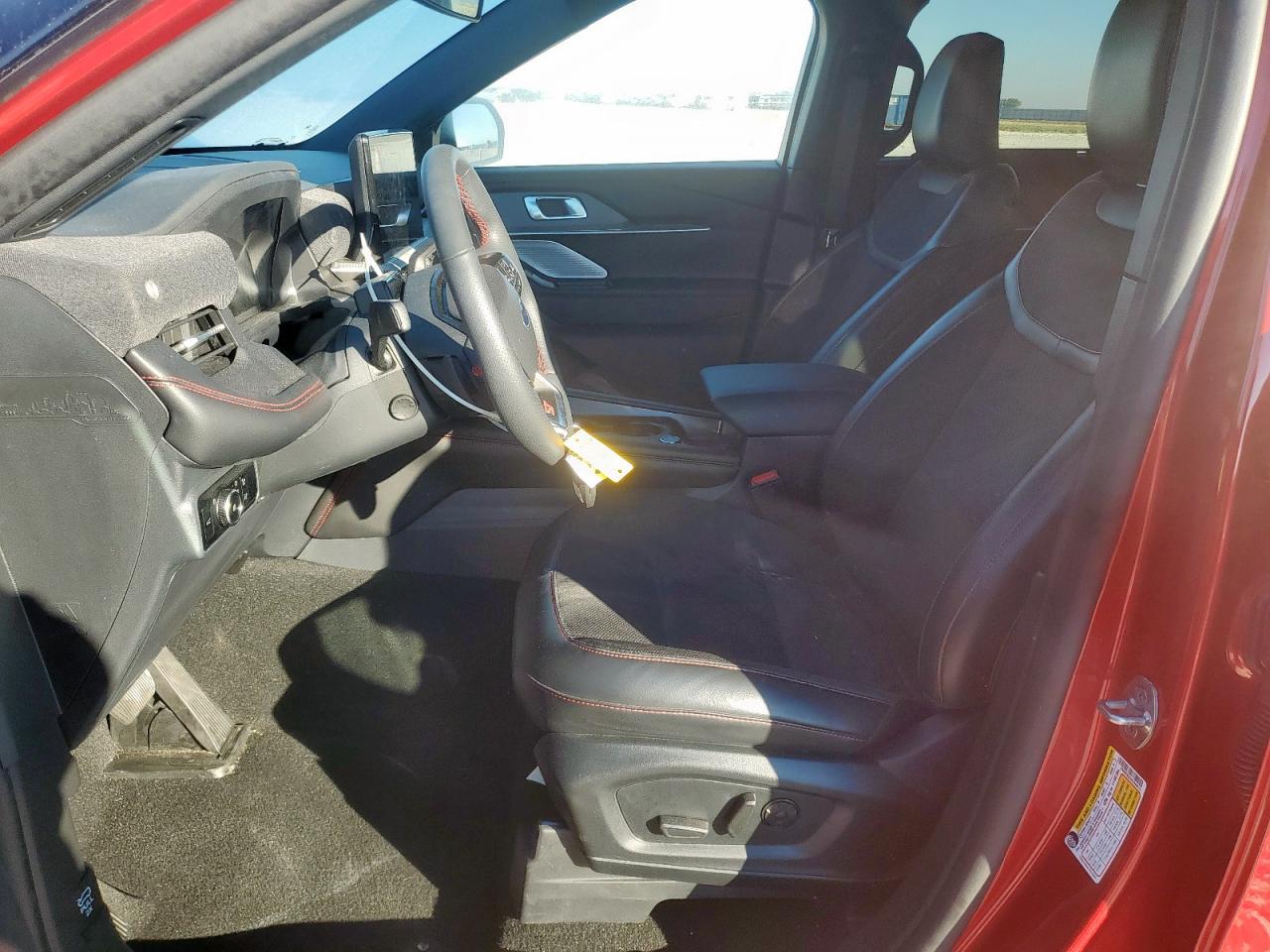 Ford Explorer St Image 5