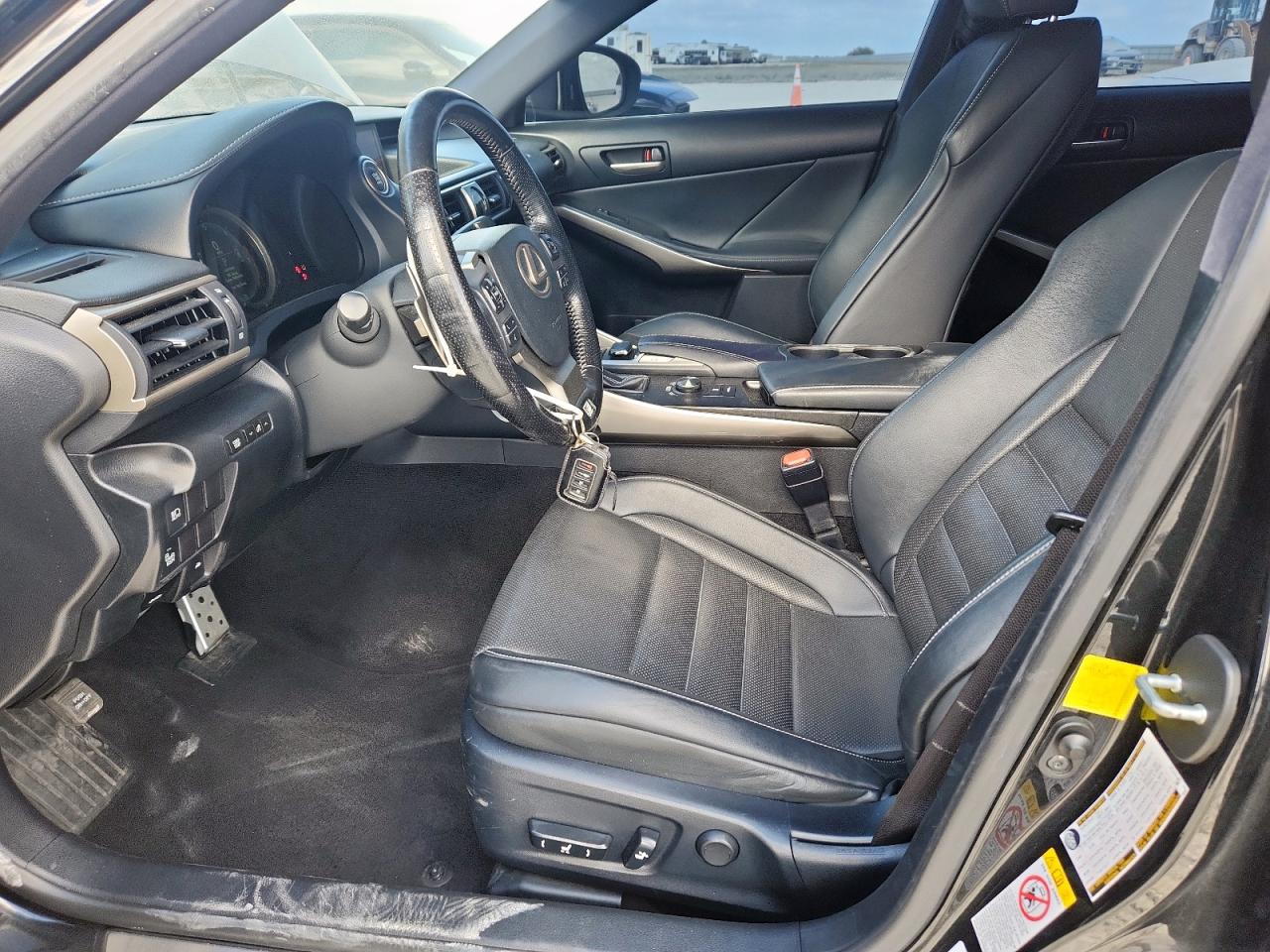 Lexus Is 350 Image 7