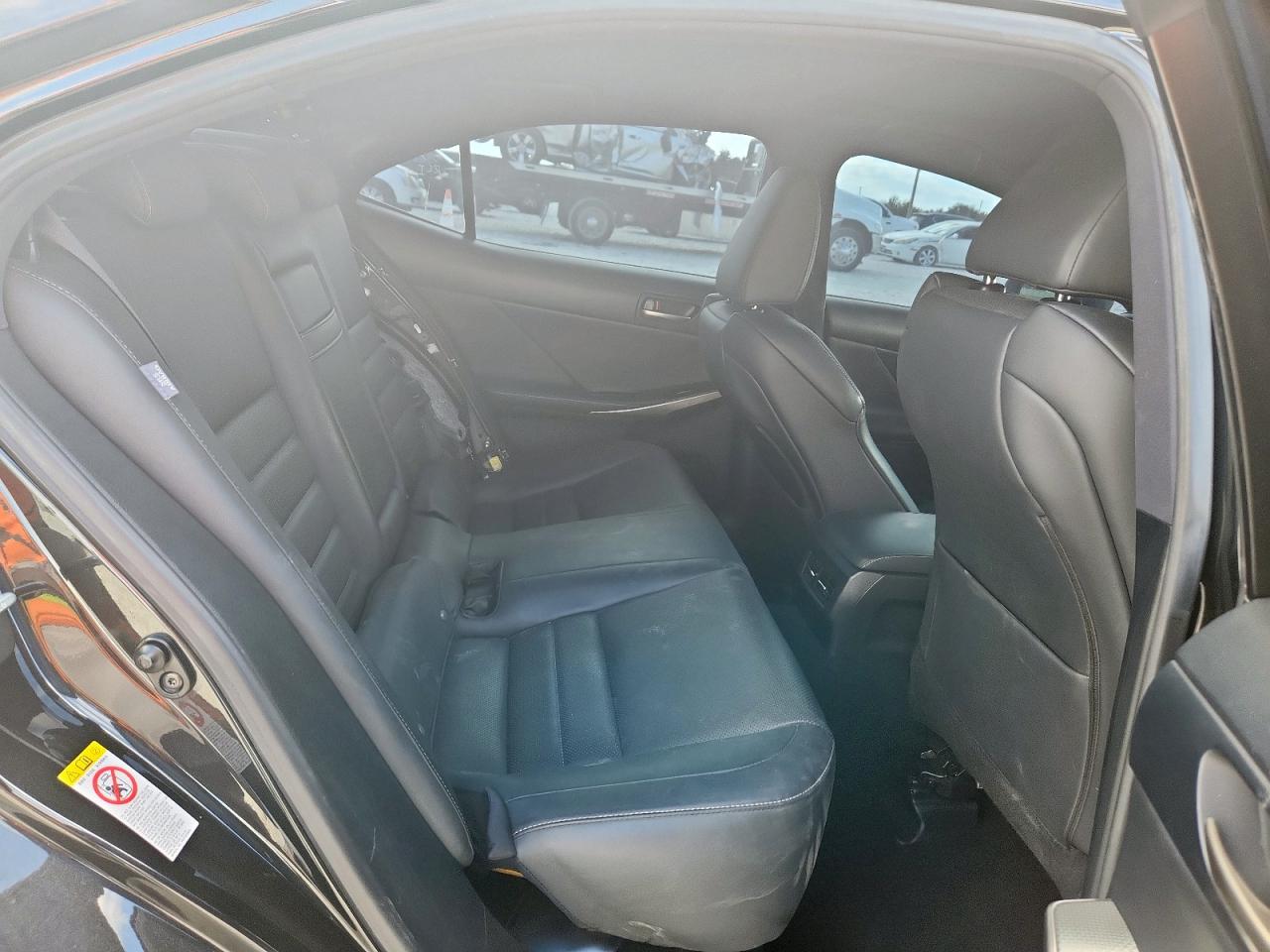 Lexus Is 350 Image 10