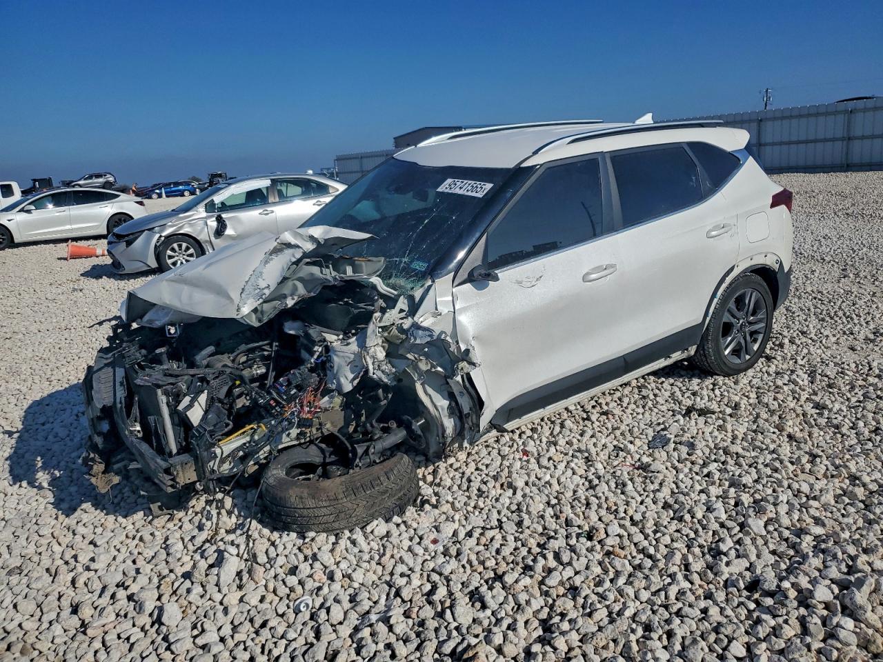 Kia Seltos S Image 1