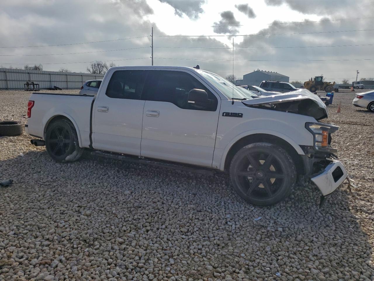 Ford F-150 Supercrew Image 3