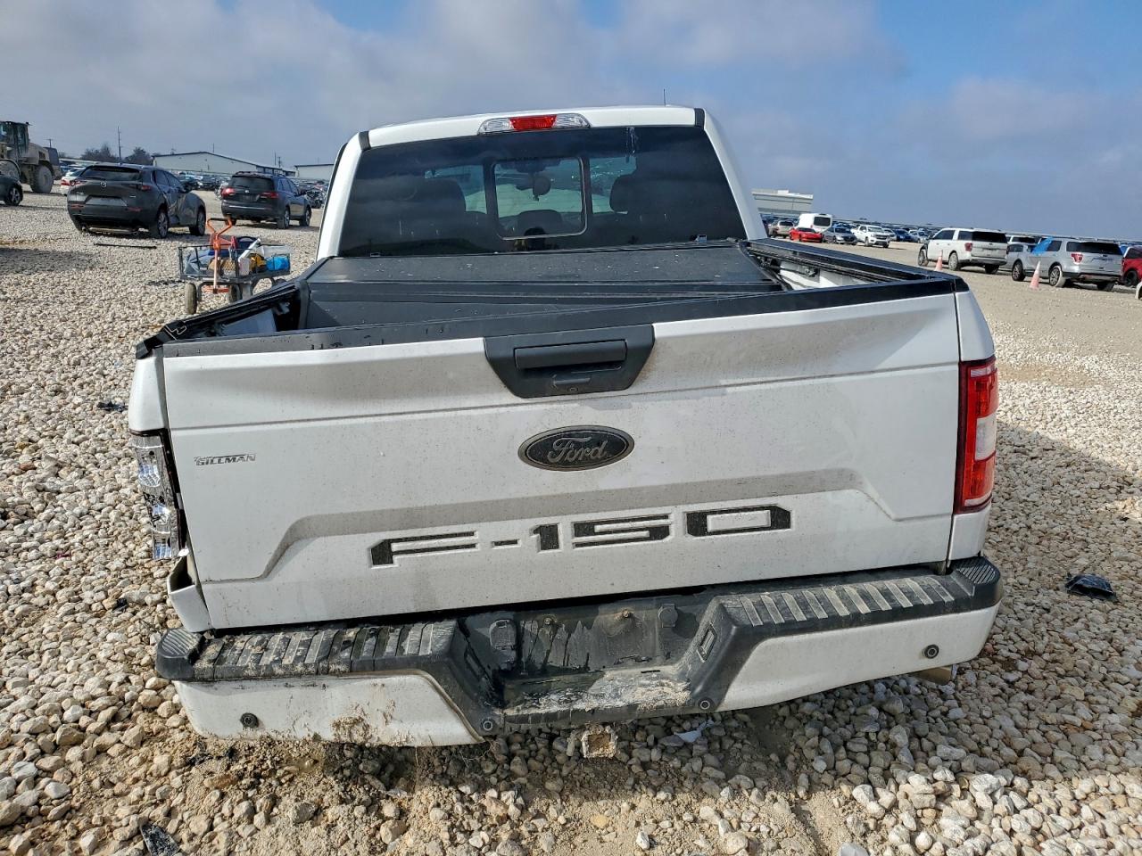 Ford F-150 Supercrew Image 5