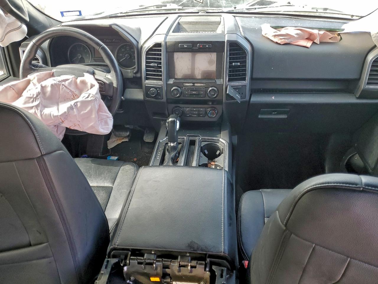 Ford F-150 Supercrew Image 10