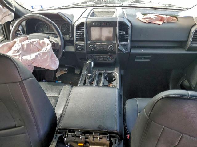 Ford F-150 Supercrew Image 10