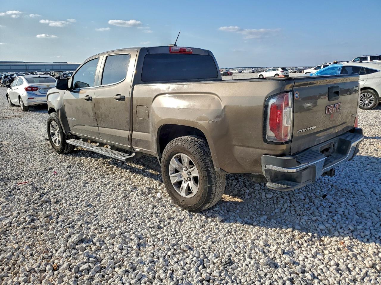 GMC Canyon Sle Image 2