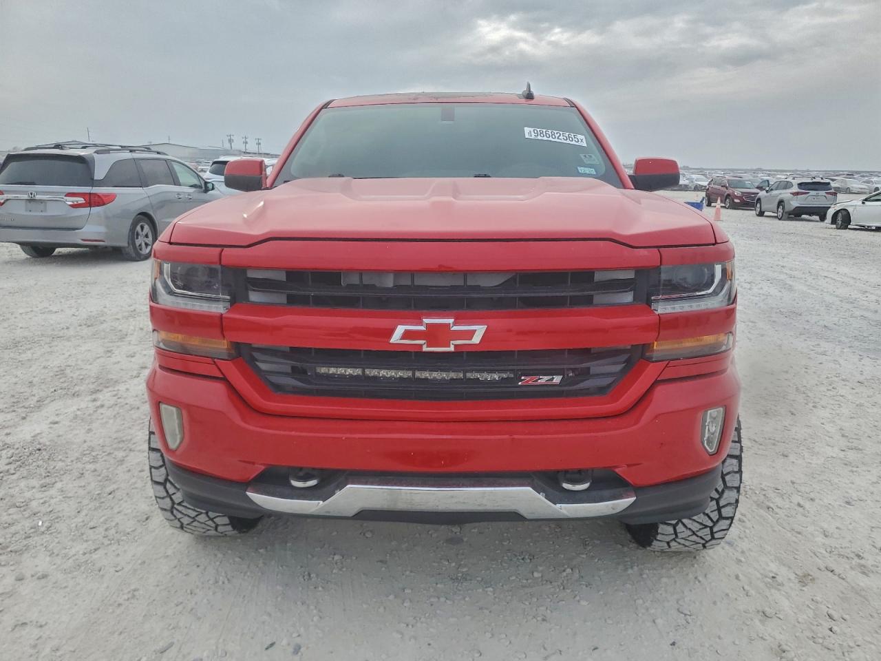 Chevrolet Silverado K1500 Lt Image 3
