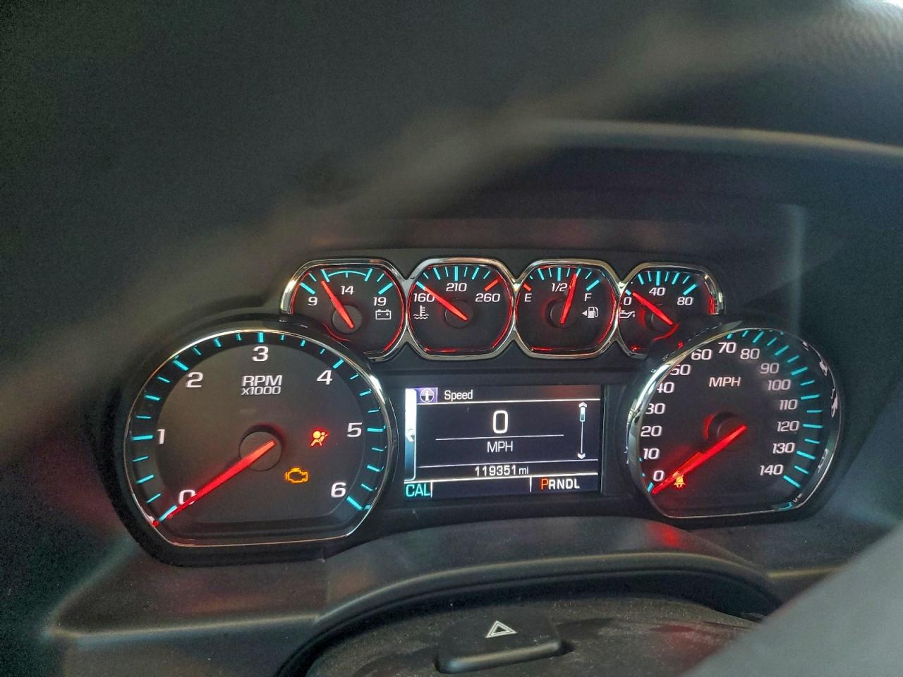 Chevrolet Silverado C1500 Lt Image 2