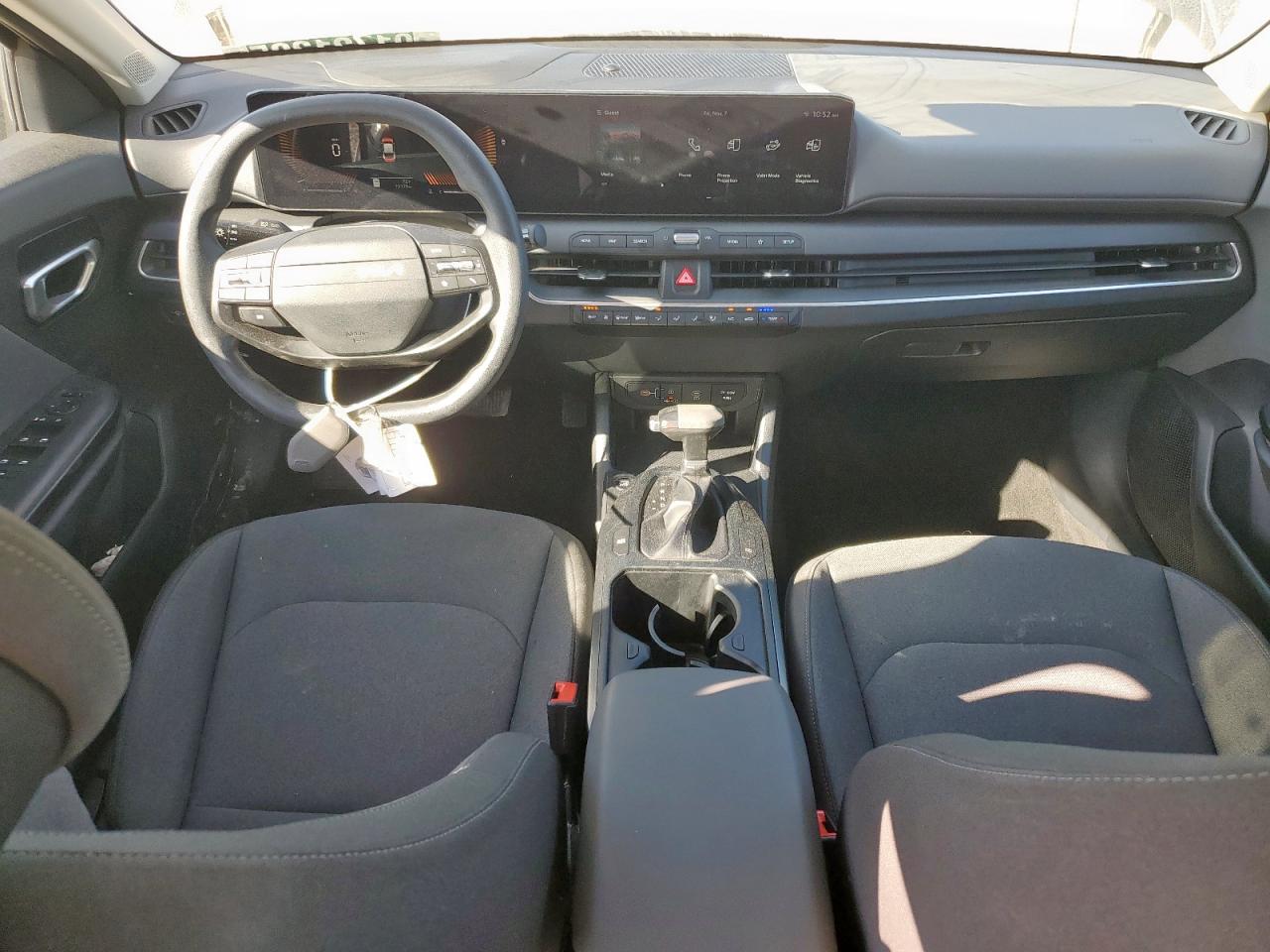 Kia K4 Lx Lx Image 8